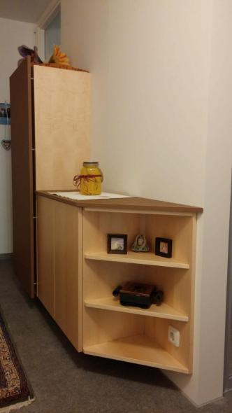 Flurschrank 